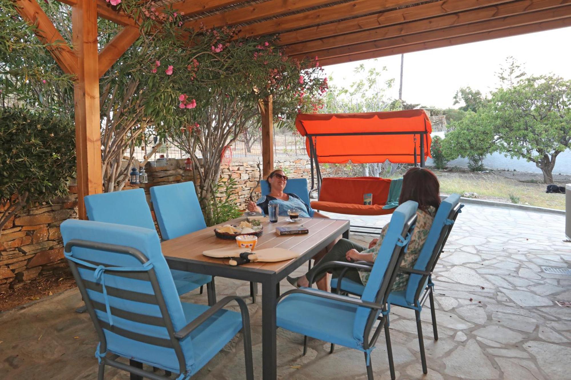 Ruby'S Summer House With Spacious Garden And Free Parking Gavrio Exterior foto
